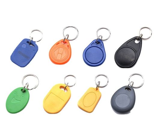 Etiquetas chaves impermeáveis da corrente de relógio de NFC da porta-chaves de cobre da antena 125khz RFID